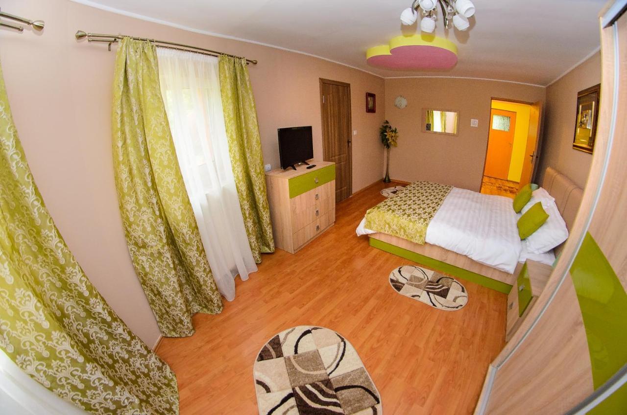 Hotel Casa Liana Oradea Exterior foto